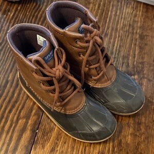 Sperry duck boots size 1